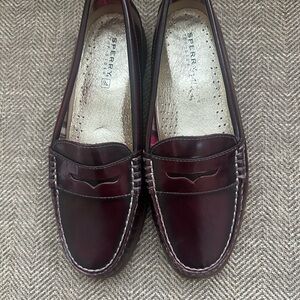 Vintage Sperry Top Sider Woman’s Burgundy Penny Leather Loafers